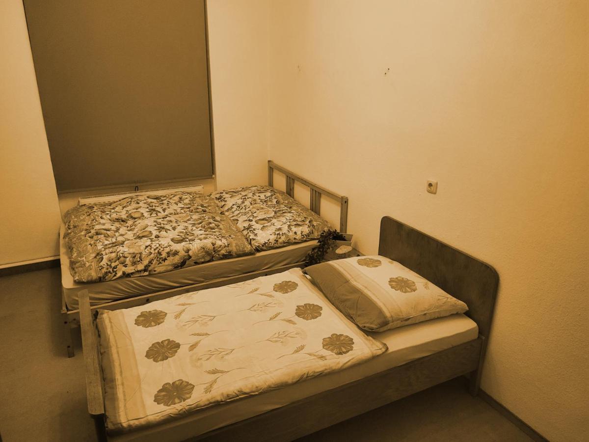 ארפורט Privatzimmer מראה חיצוני תמונה